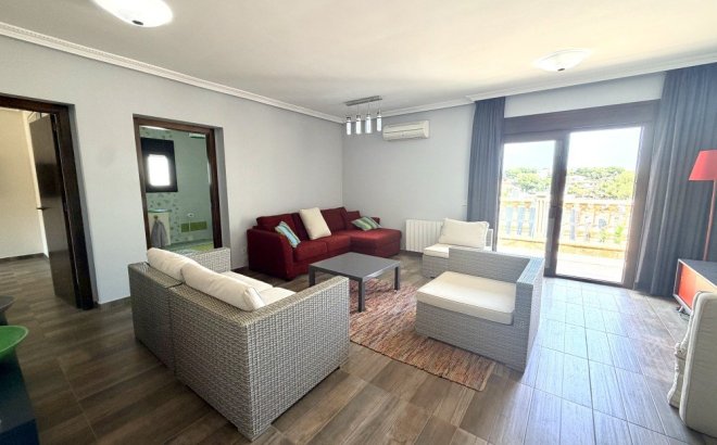 Herverkoop - Villa -
Orihuela Costa - Costa Blanca