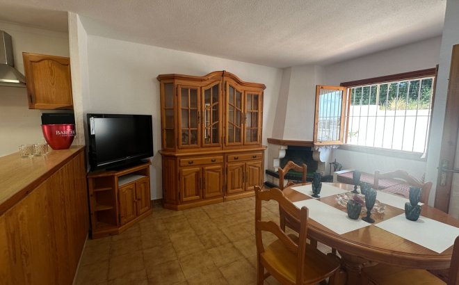 Resale - Town House -
Playa Flamenca - Costa Blanca