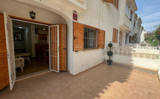 Resale - Town House -
Playa Flamenca - Costa Blanca