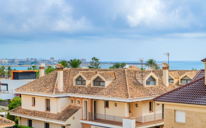 Revente - Appartement -
Torrevieja - Costa Blanca
