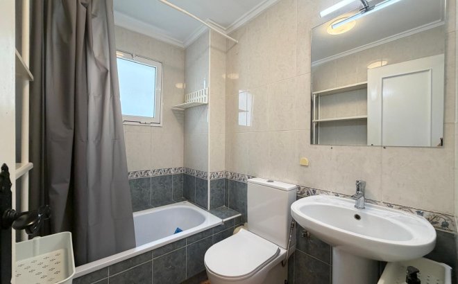 Revente - Appartement -
Torrevieja - PARQUE DE LAS NACIONES