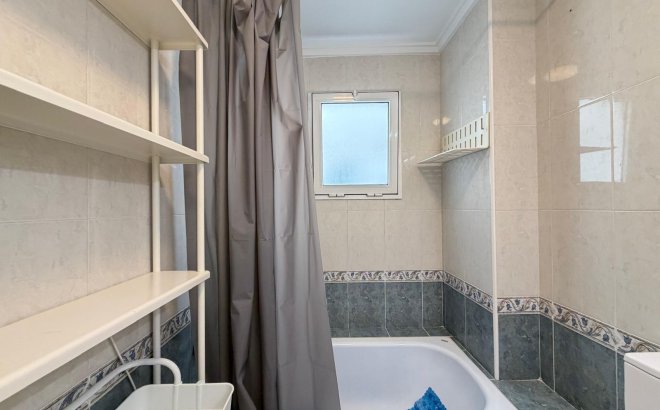 Revente - Appartement -
Torrevieja - PARQUE DE LAS NACIONES
