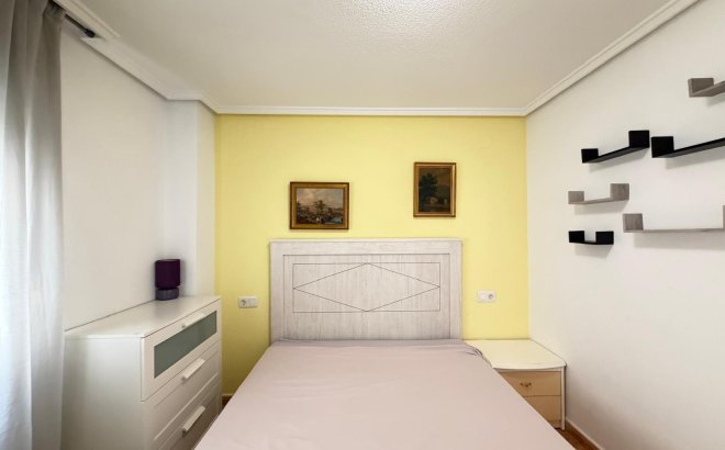 Revente - Appartement -
Torrevieja - PARQUE DE LAS NACIONES