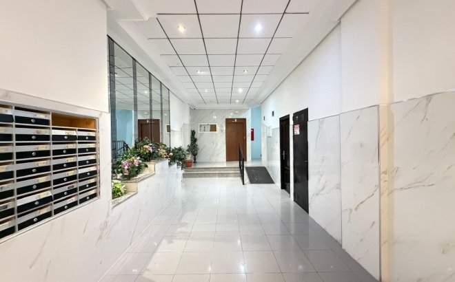 Revente - Appartement -
Torrevieja - PARQUE DE LAS NACIONES