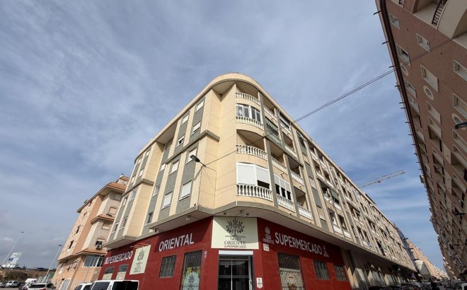 Revente - Appartement -
Torrevieja - PARQUE DE LAS NACIONES