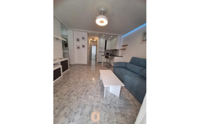Resale - Apartment -
Torrevieja - Nueva Torrevieja
