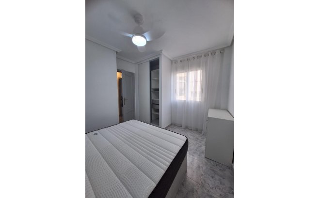 Resale - Apartment -
Torrevieja - Nueva Torrevieja