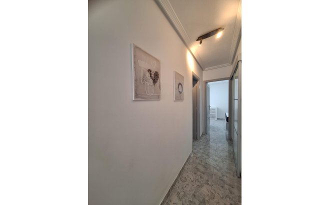Resale - Apartment -
Torrevieja - Nueva Torrevieja