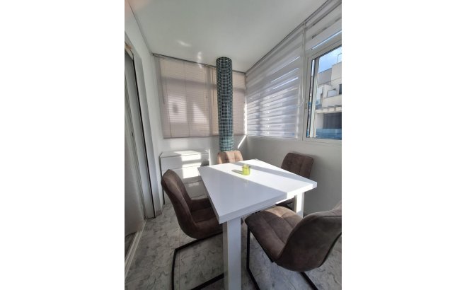 Resale - Apartment -
Torrevieja - Nueva Torrevieja