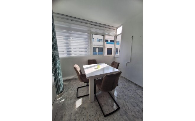 Resale - Apartment -
Torrevieja - Nueva Torrevieja