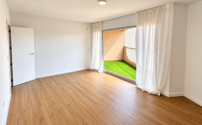 Revente - Appartement -
La Zenia - Costa Blanca