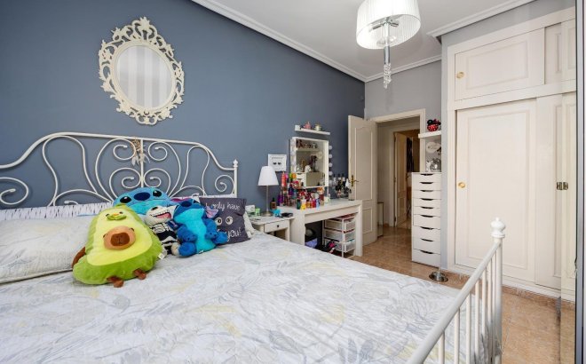 Resale - Apartment -
Torrevieja - Centro