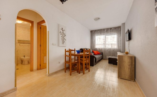 Revente - Appartement -
Torrevieja - Estacion De Autobuses