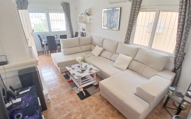Revente - Villa -
Villamartin - Costa Blanca
