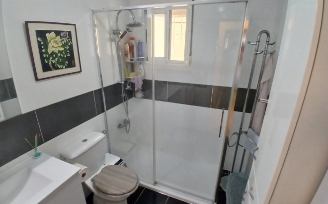 Revente - Villa -
Villamartin - Costa Blanca