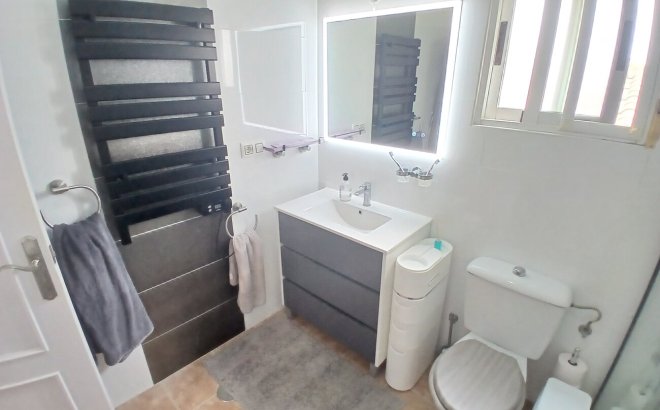 Revente - Villa -
Villamartin - Costa Blanca