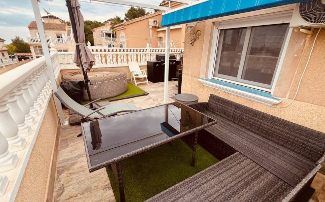 Revente - Villa -
Villamartin - Costa Blanca