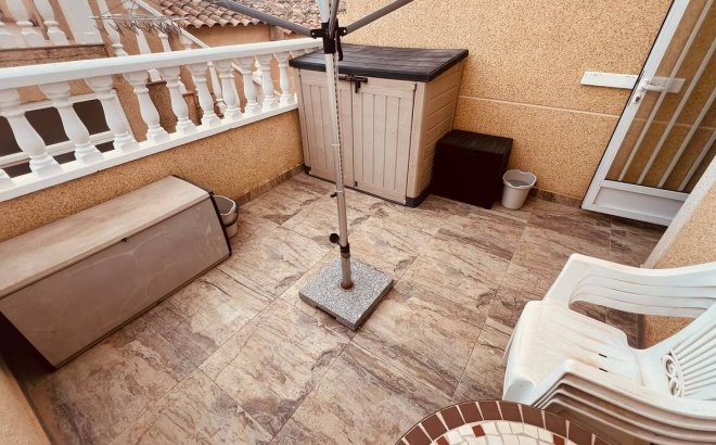 Revente - Villa -
Villamartin - Costa Blanca