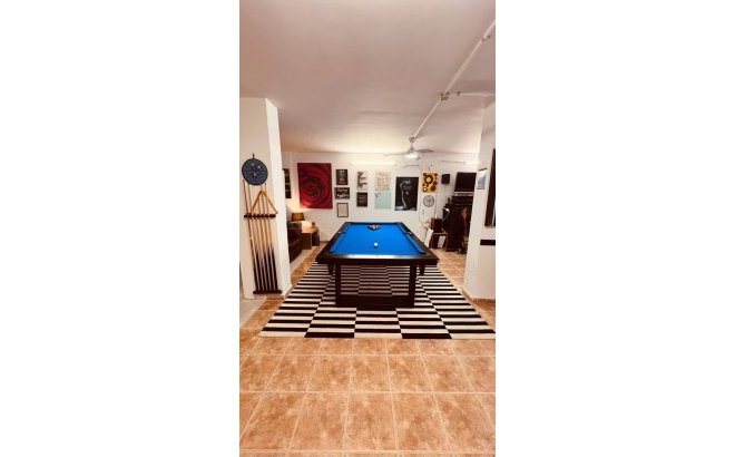 Revente - Villa -
Villamartin - Costa Blanca