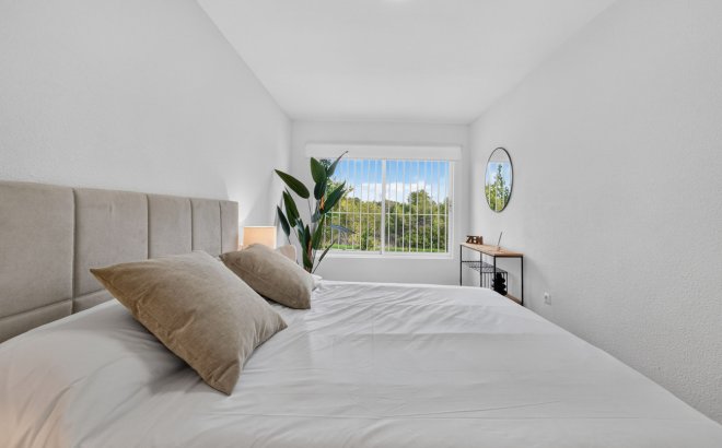 Revente - Bungalow -
Villamartin - Costa Blanca