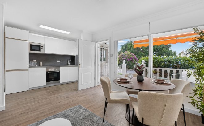 Revente - Bungalow -
Villamartin - Costa Blanca