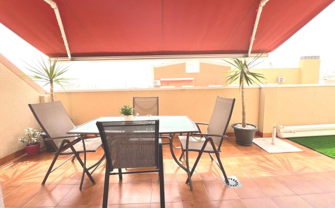 Revente - Penthouse -
Torrevieja - Centro