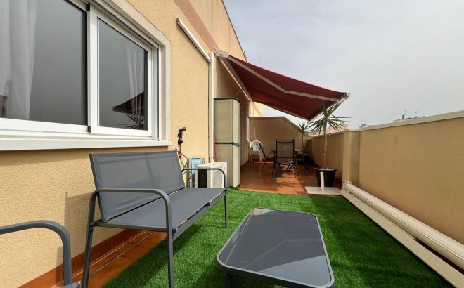 Revente - Penthouse -
Torrevieja - Centro