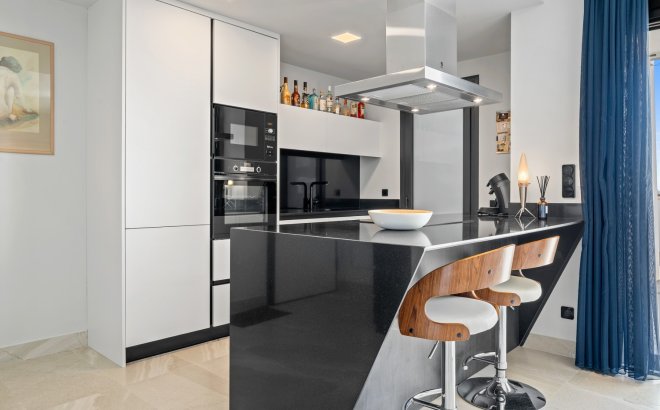 Revente - Appartement -
Villamartin - Costa Blanca