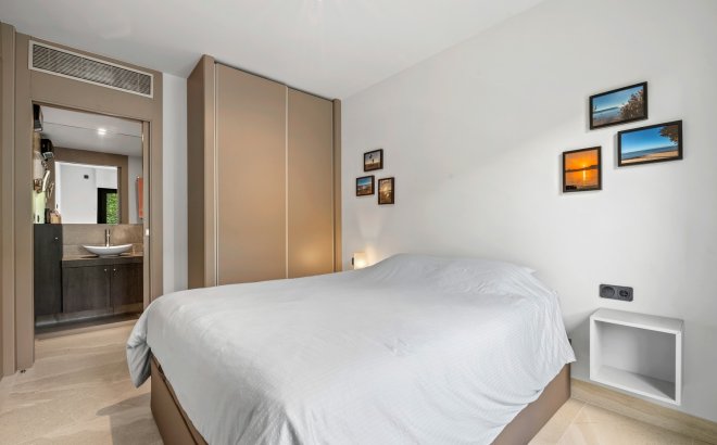Revente - Appartement -
Villamartin - Costa Blanca