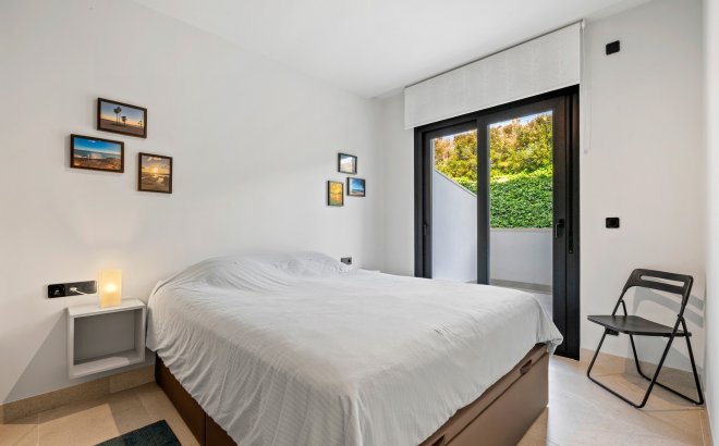 Revente - Appartement -
Villamartin - Costa Blanca