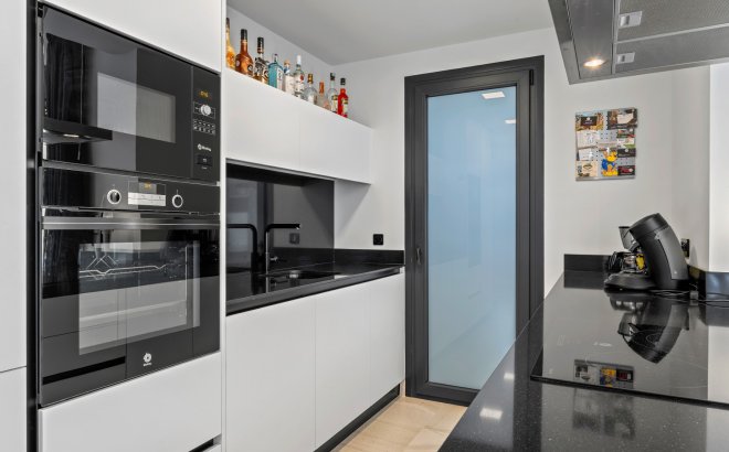 Revente - Appartement -
Villamartin - Costa Blanca