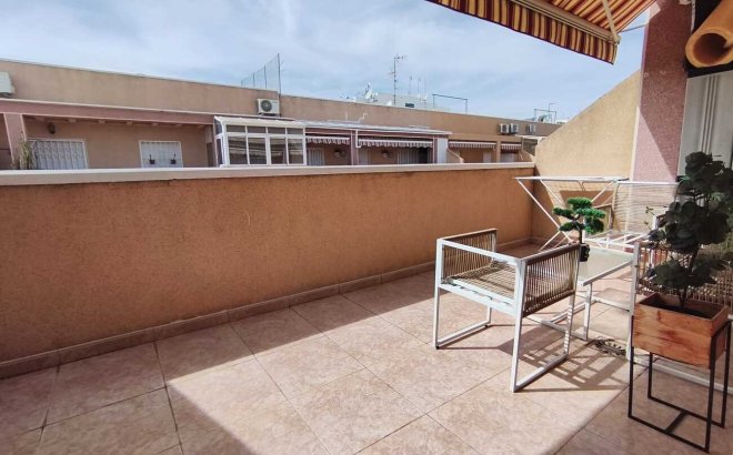 Herverkoop - Penthouse -
Torrevieja - PARQUE DE LAS NACIONES