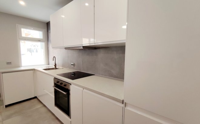 Resale - Apartment -
La Mata - Costa Blanca