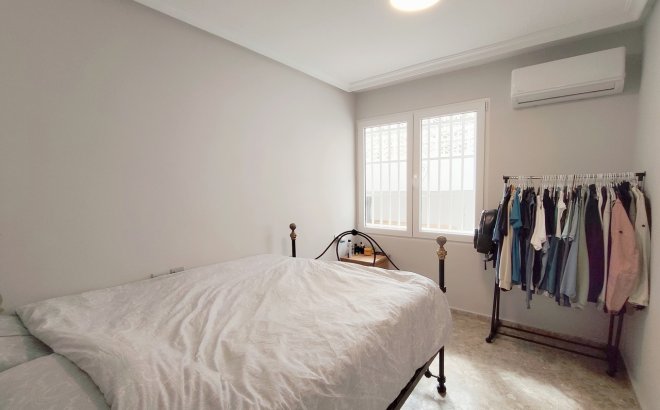 Resale - Apartment -
La Mata - Costa Blanca