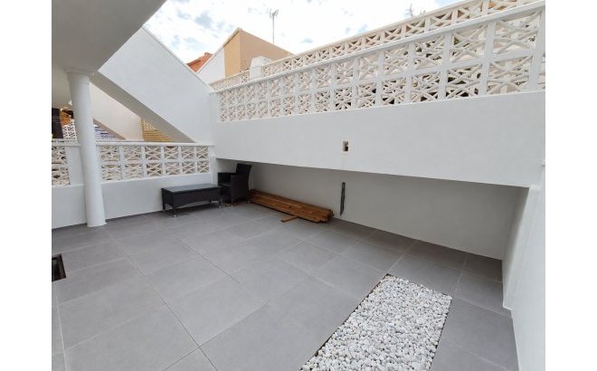 Resale - Apartment -
La Mata - Costa Blanca