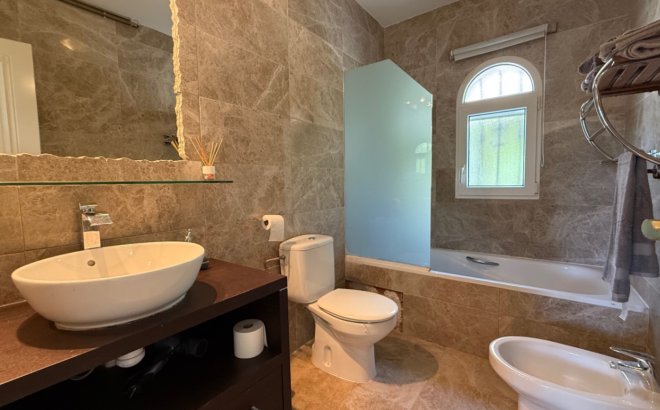 Resale - Villa -
Orihuela Costa - Costa Blanca