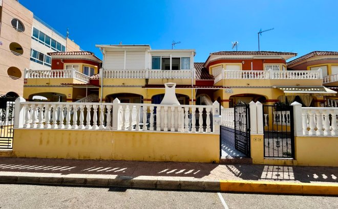 Revente - Town House -
Torrevieja - Costa Blanca