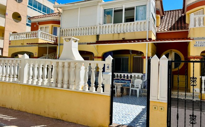 Revente - Town House -
Torrevieja - Costa Blanca