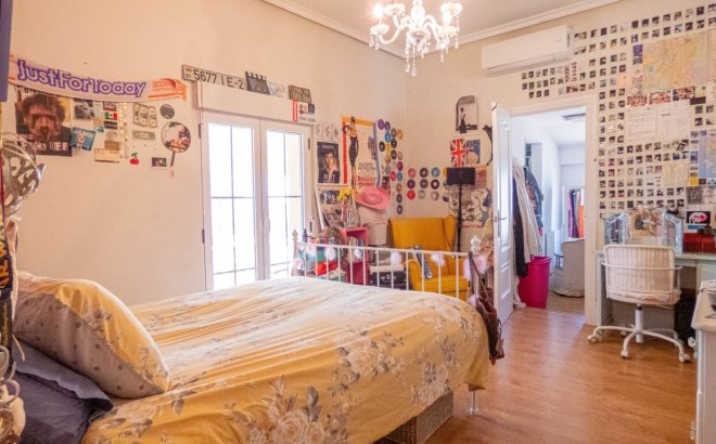 Resale - Villa -
Rojales - Inland