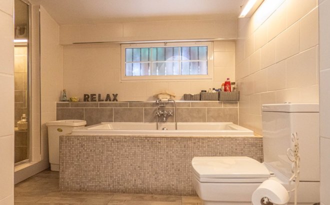 Resale - Villa -
Rojales - Inland