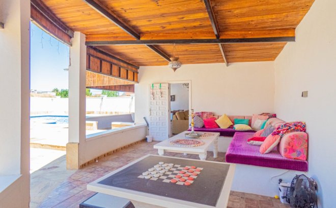 Resale - Villa -
Rojales - Inland