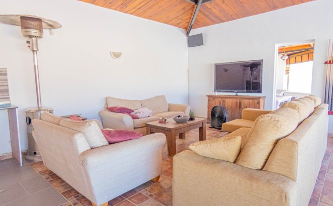 Resale - Villa -
Rojales - Inland