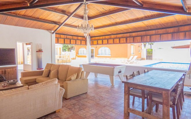 Resale - Villa -
Rojales - Inland