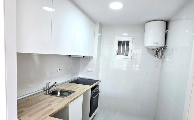 Revente - Appartement -
Orihuela Costa - Altos De Campoamor
