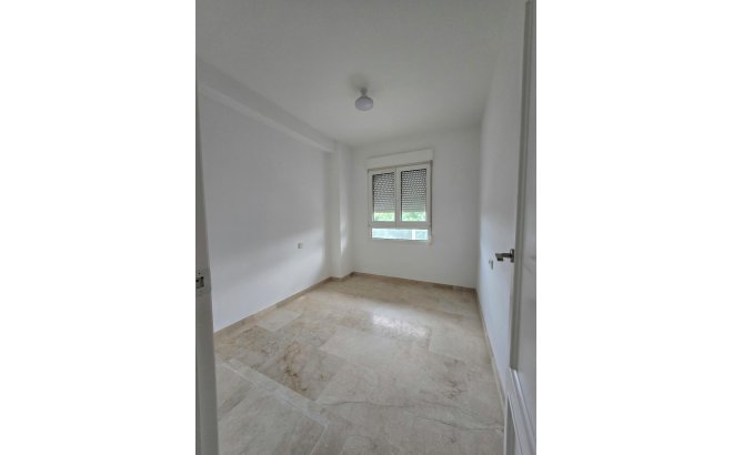 Revente - Appartement -
Orihuela Costa - Altos De Campoamor