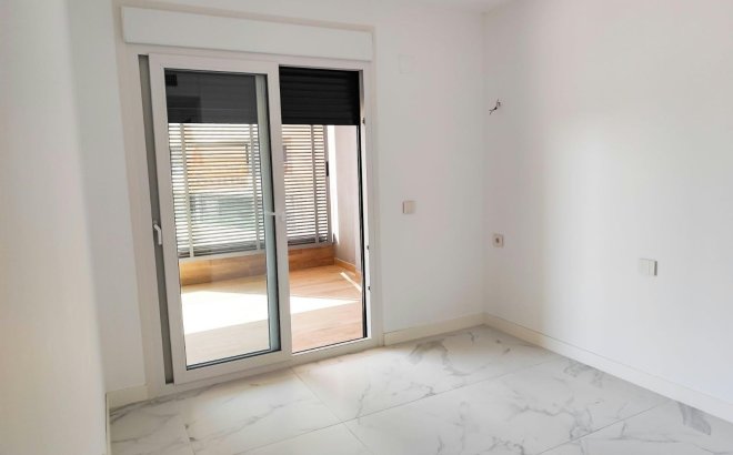 Resale - Apartment -
Orihuela Costa - Punta Prima