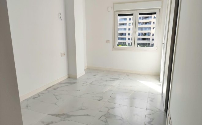 Resale - Apartment -
Orihuela Costa - Punta Prima
