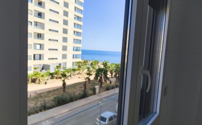 Resale - Apartment -
Orihuela Costa - Punta Prima