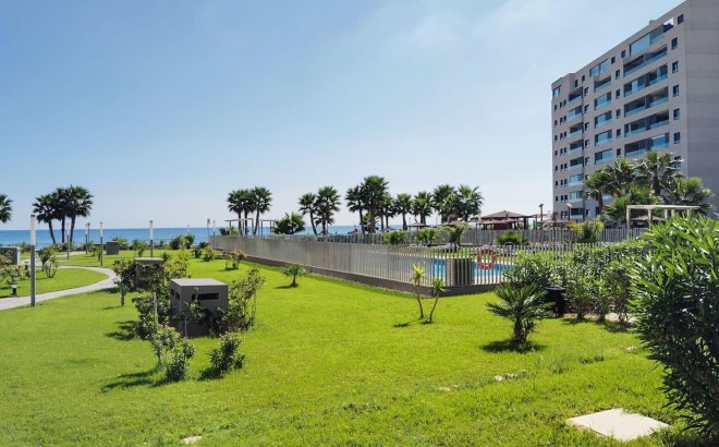 Resale - Apartment -
Orihuela Costa - Punta Prima