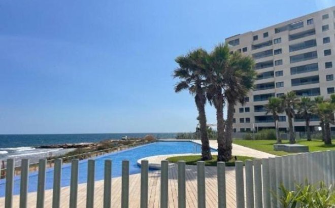 Resale - Apartment -
Orihuela Costa - Punta Prima